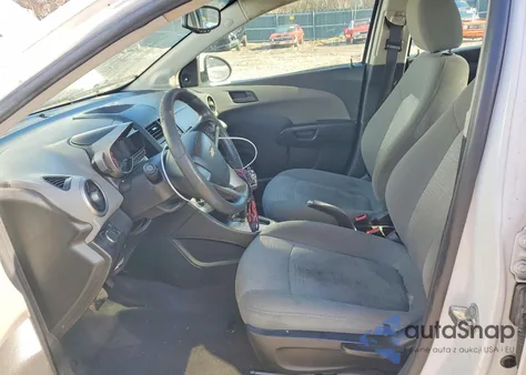 2015 Chevrolet Sonic Ls z USA, uszkodzony, nr VIN 1G1JA5SH1F4152039